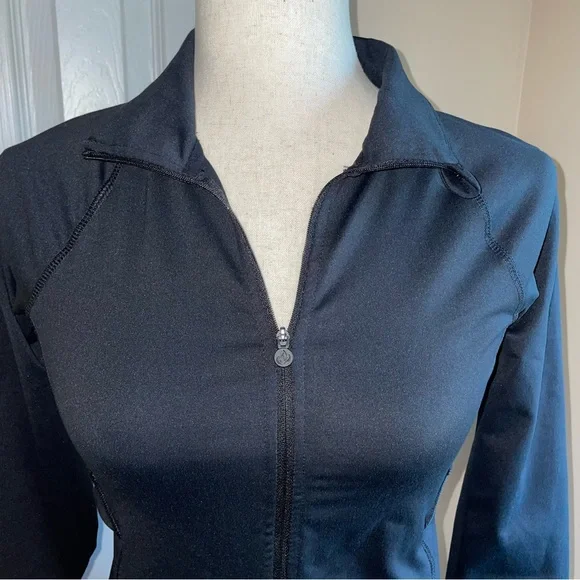 Apana yoga sweater size XS - Picture 7 of 7